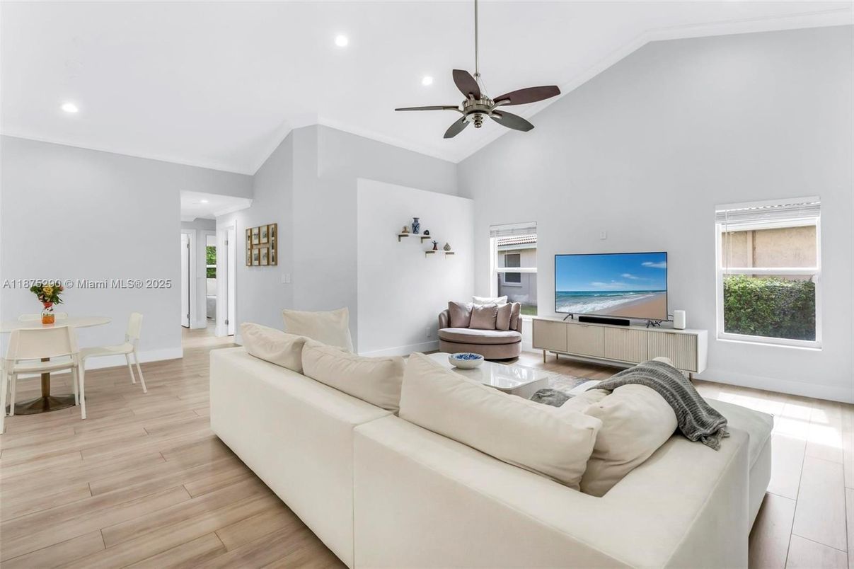 Dining room, Interior, Living room, Recessed Lighting, Wood Texture Flooring