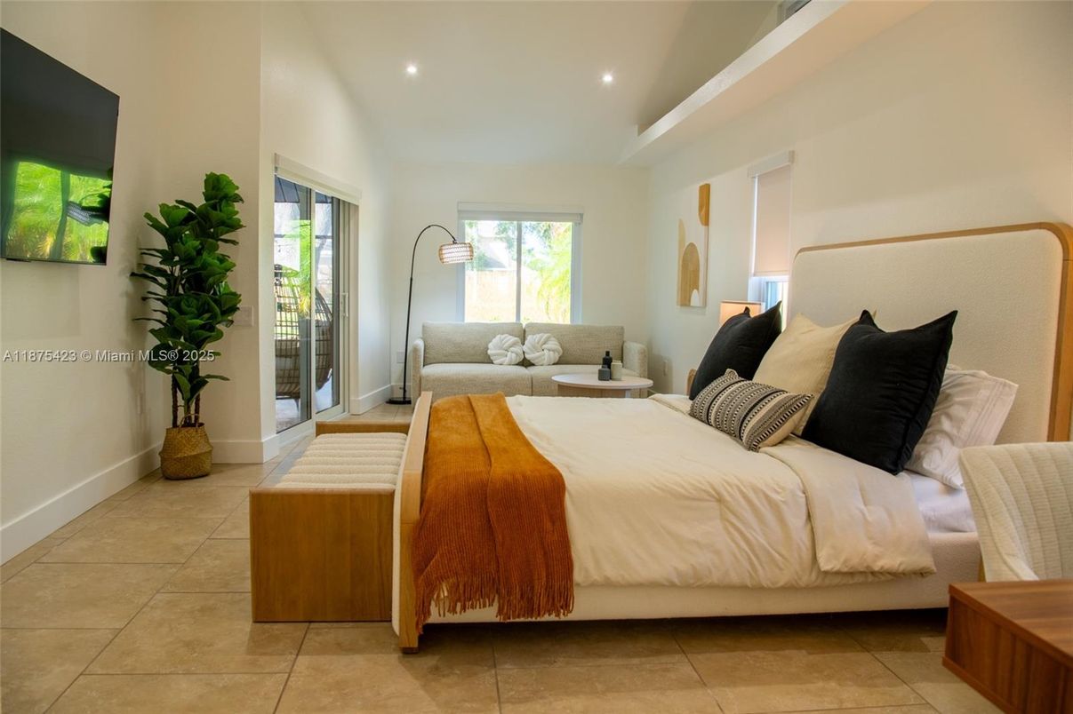 Bedroom, Interior, Recessed Lighting