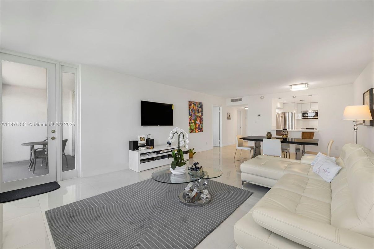 Dining room, Interior, Kitchen, Living room