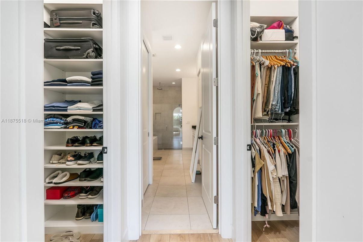 Interior, Recessed Lighting, Walk-in Closets