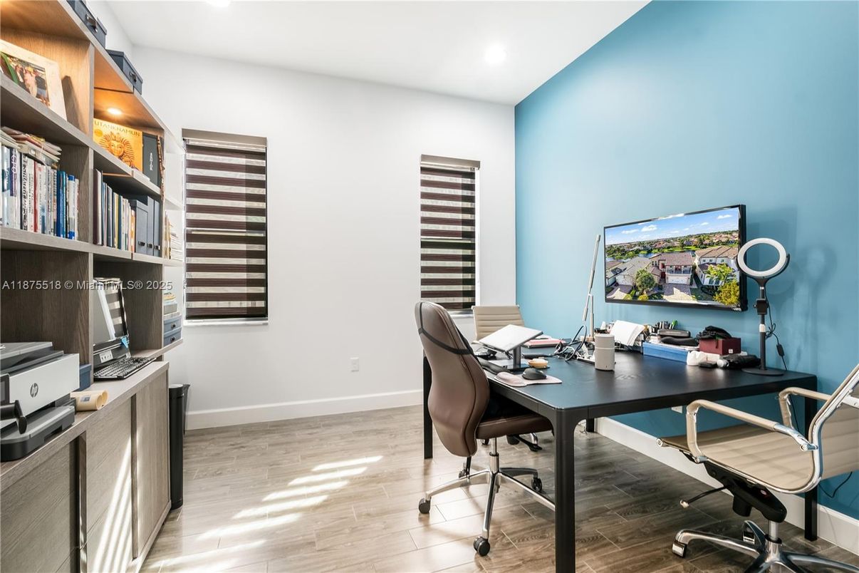 Home Office, Interior, Recessed Lighting, Wood Texture Flooring