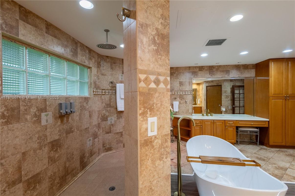 Bathroom, Free Standing Baths, Interior, Recessed Lighting