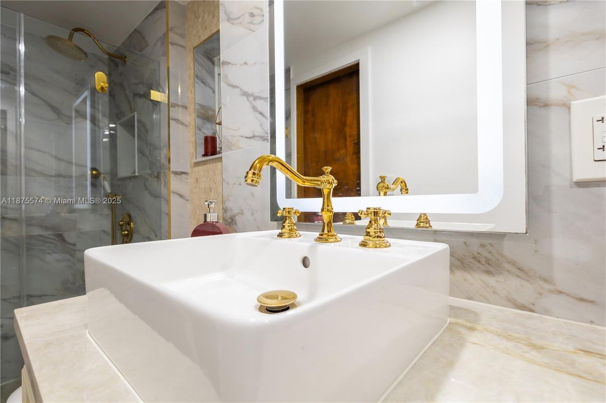 Bathroom, Interior, Marble Walls