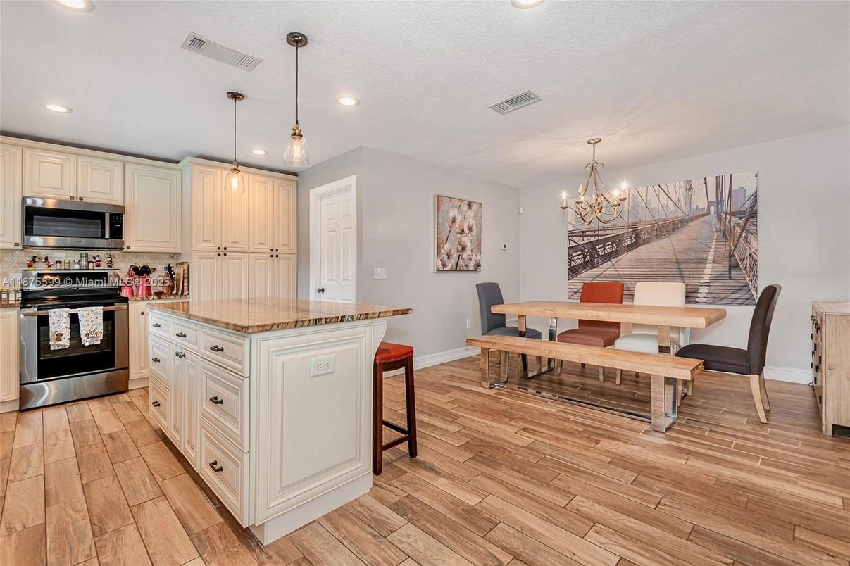 Chandelier, Dining room, Interior, Kitchen, Pendant Lights, Recessed Lighting, Wood Texture Flooring