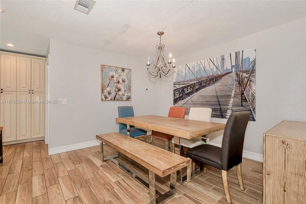 Chandelier, Dining room, Interior, Recessed Lighting, Wood Texture Flooring