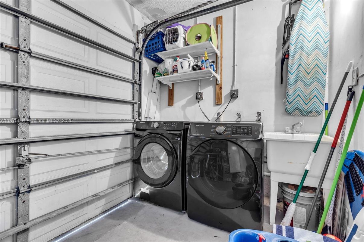 Interior, Washer