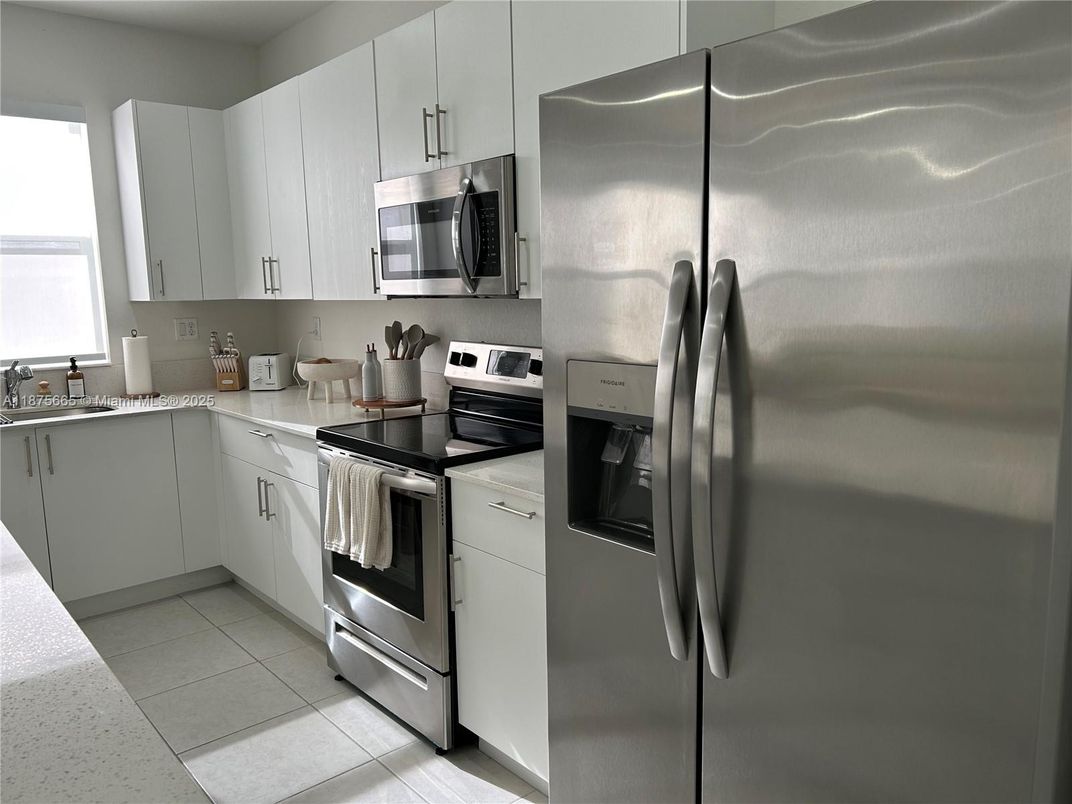 Interior, Kitchen, Stainless Steel Appliances