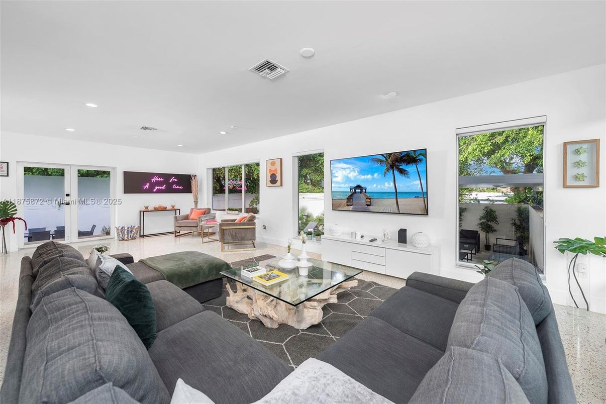 Interior, Living room, Recessed Lighting