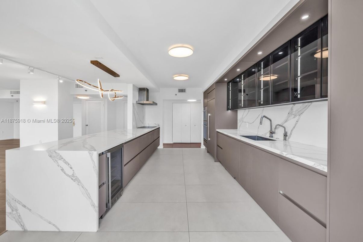 Interior, Kitchen, Marble Walls, Recessed Lighting
