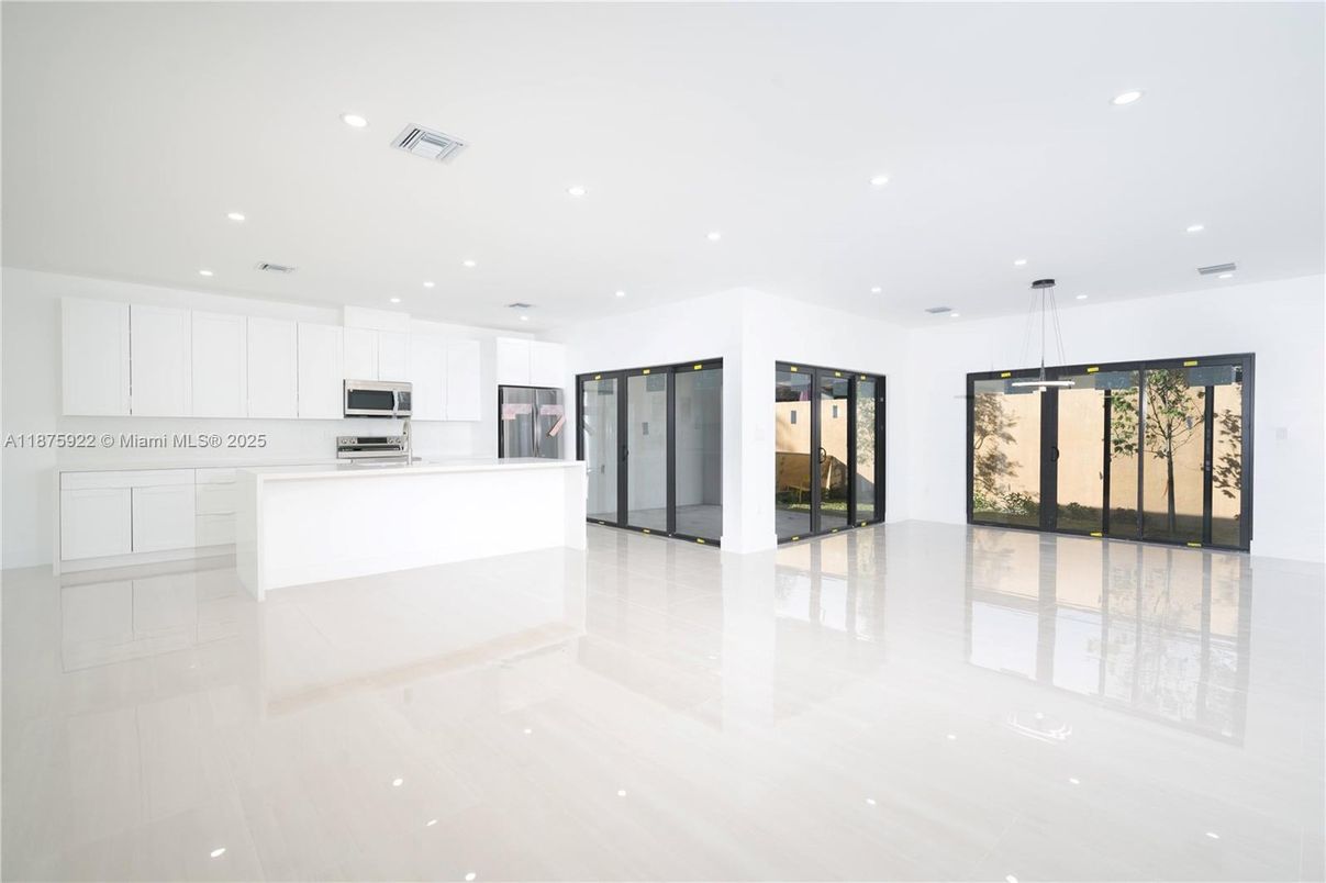 Interior, Kitchen, Pendant Lights, Recessed Lighting, Stainless Steel Appliances