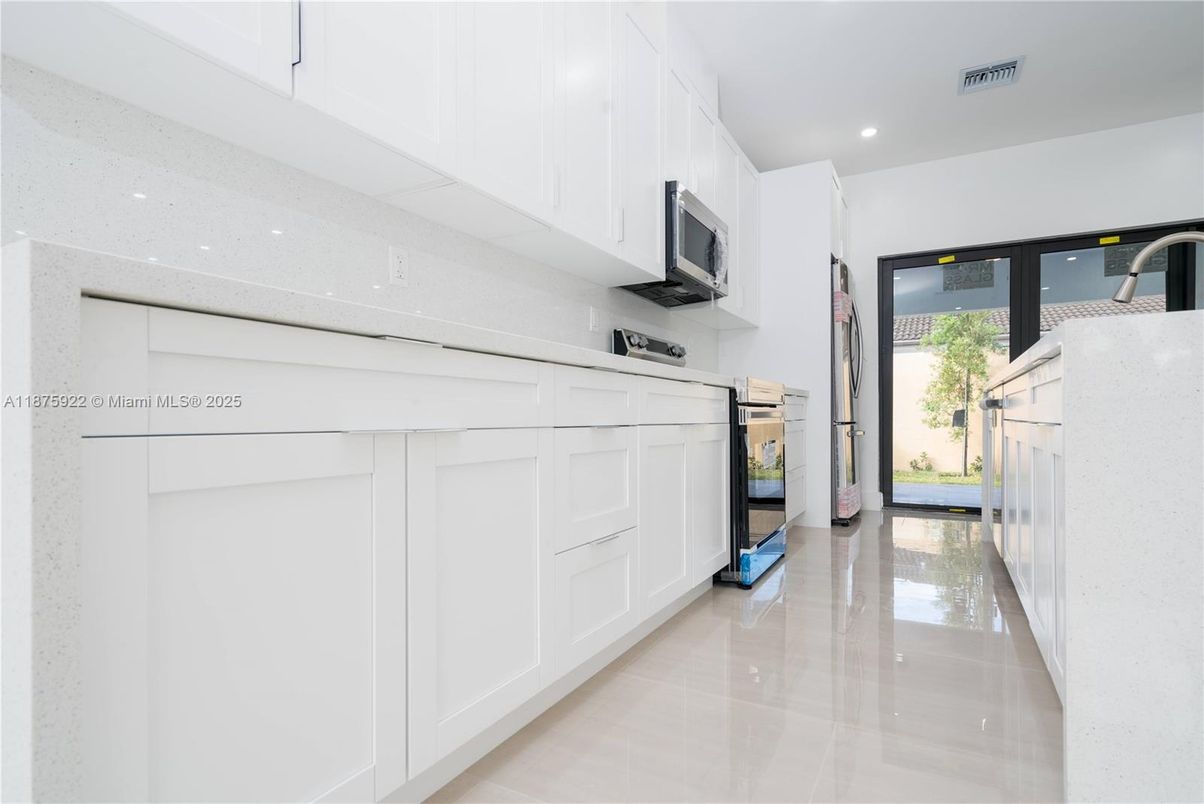 Interior, Kitchen, Recessed Lighting