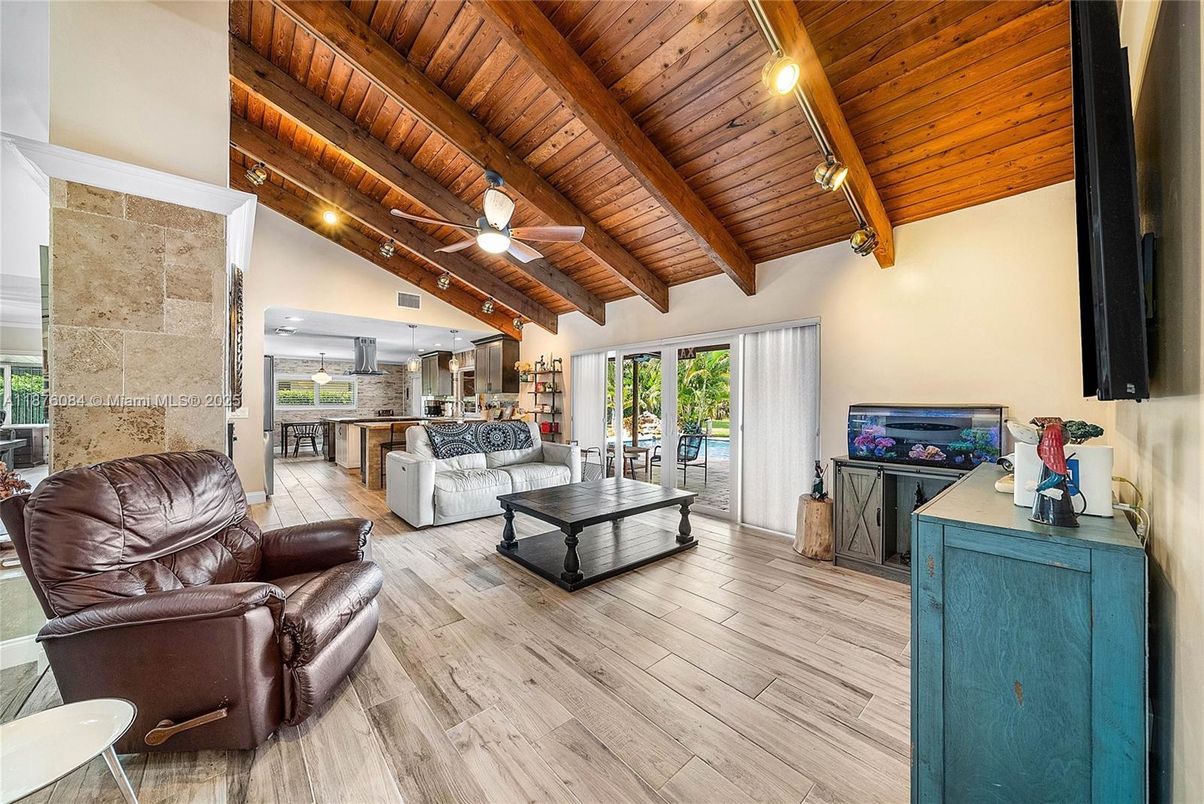 Interior, Kitchen, Living room, Recessed Lighting, Wooden Beams, Wooden Ceilings, Wood Texture Flooring