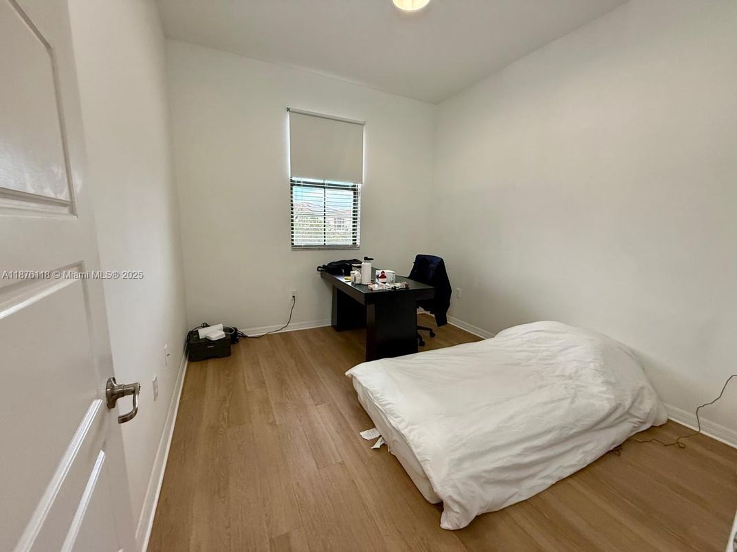 Bedroom, Home Office, Interior, Wood Texture Flooring