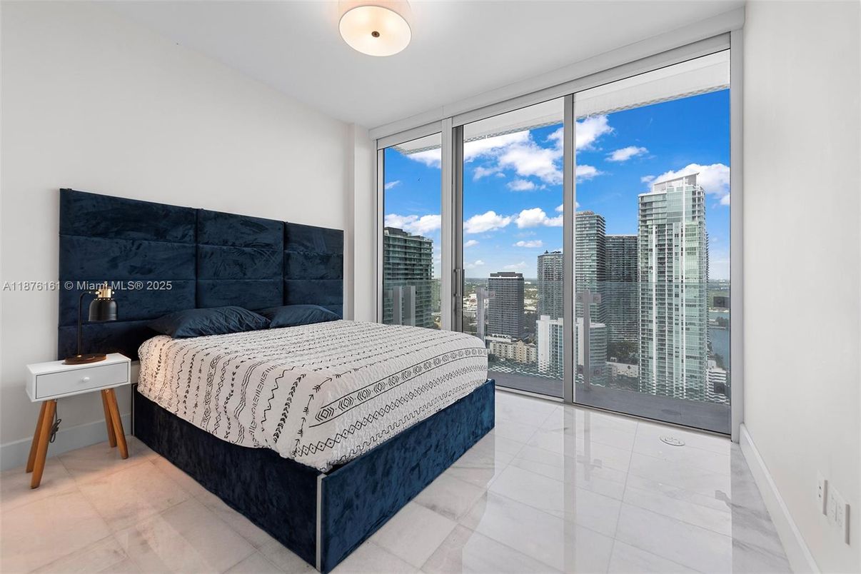 Bedroom, Interior, Water