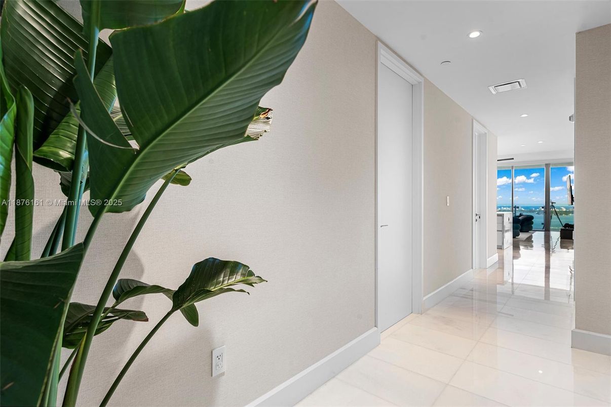 Interior, Recessed Lighting, Water