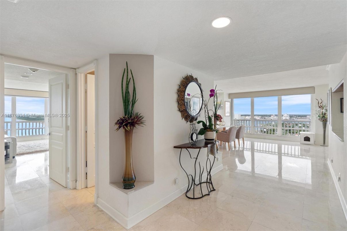 Interior, Recessed Lighting, Water