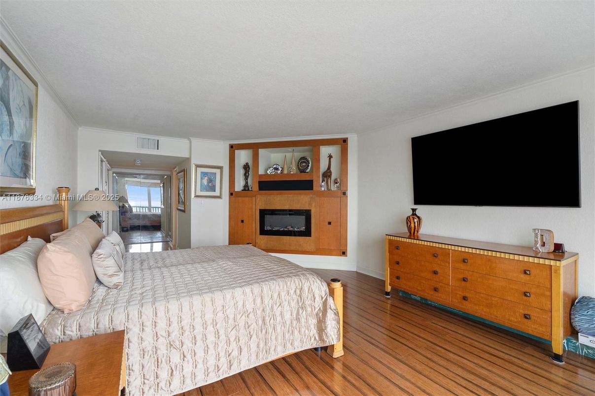 Bedroom, Fireplace, Interior, Wood Texture Flooring