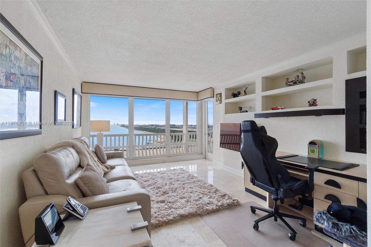 Home Office, Interior, Water