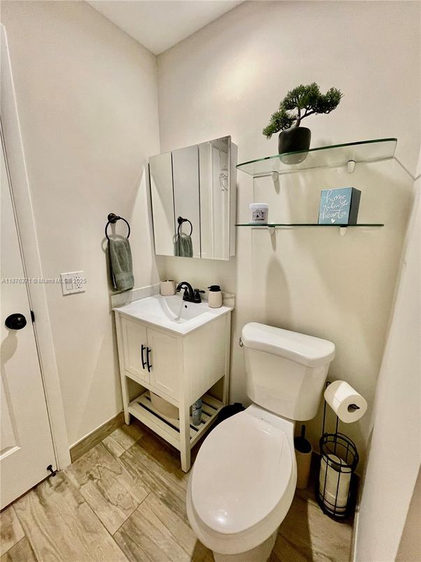 Bathroom, Interior, Wood Texture Flooring