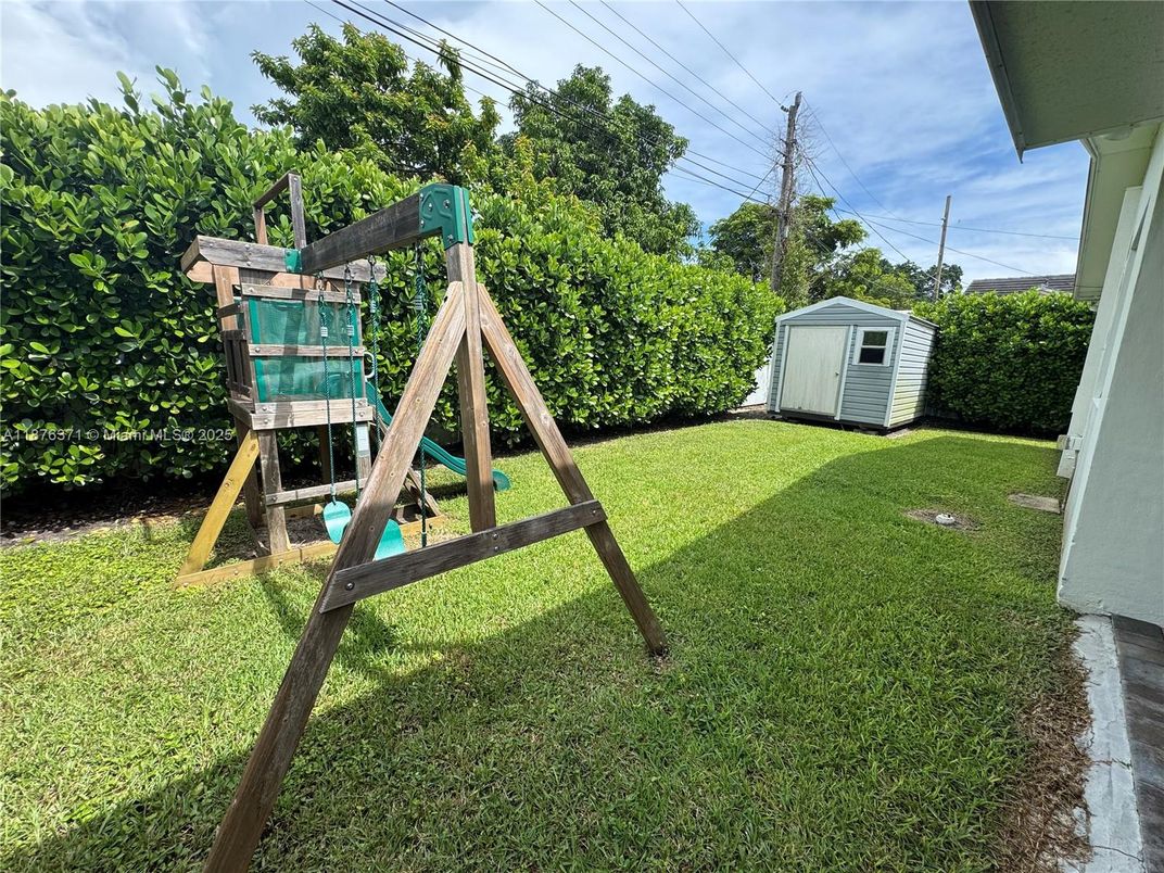 Backyard, Exterior, Playground