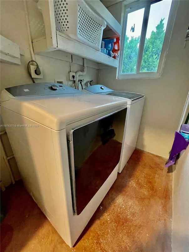 Interior, Washer