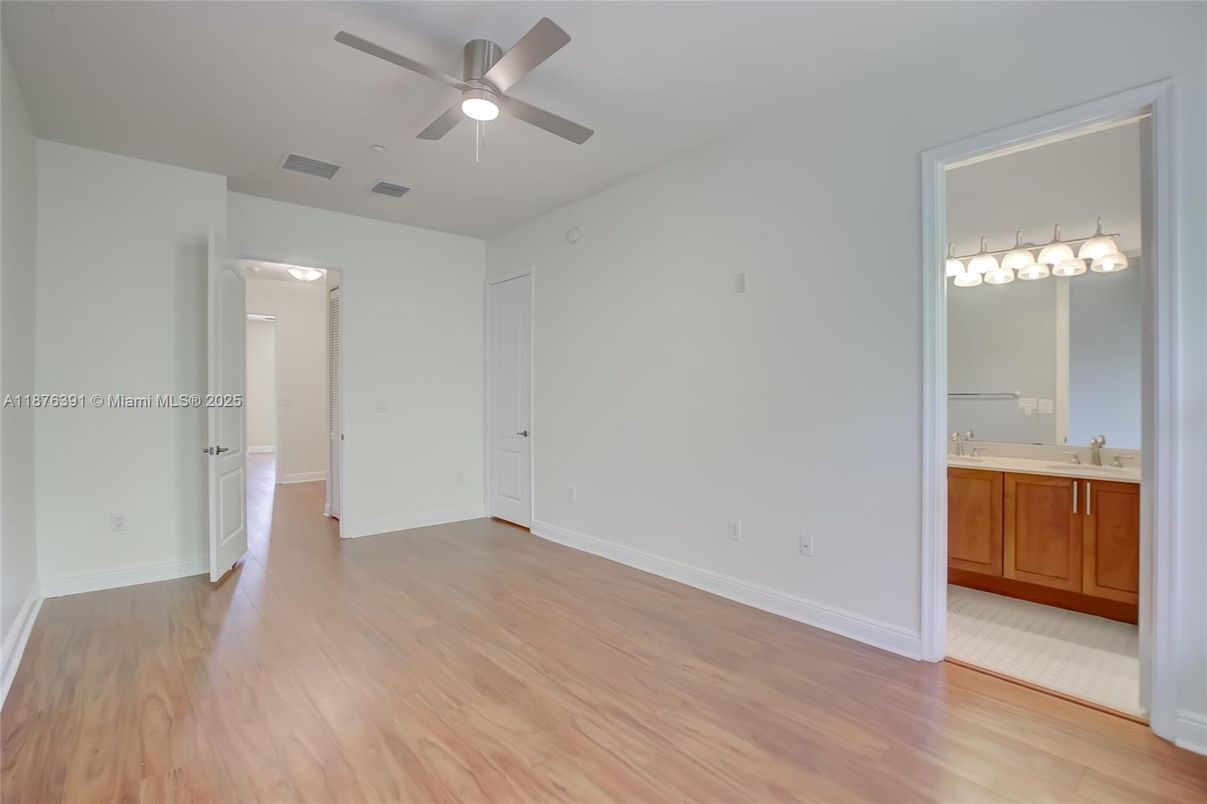 Bathroom, Empty room, Interior, Wood Texture Flooring