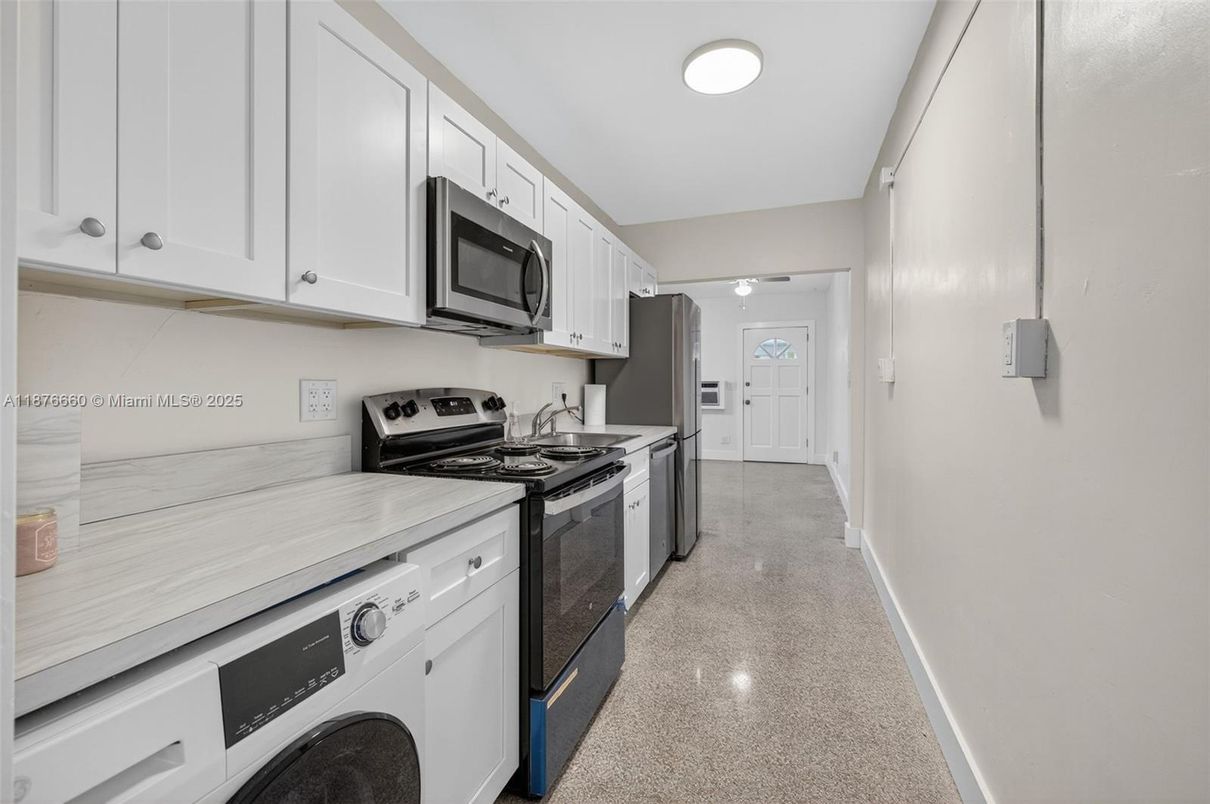 Interior, Kitchen, Washer