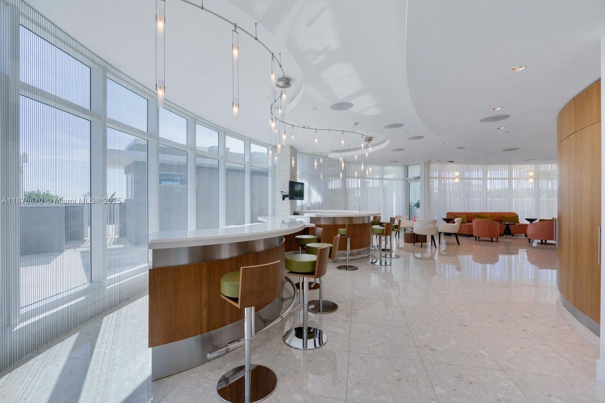 Dining room, Interior, Pendant Lights, Recessed Lighting