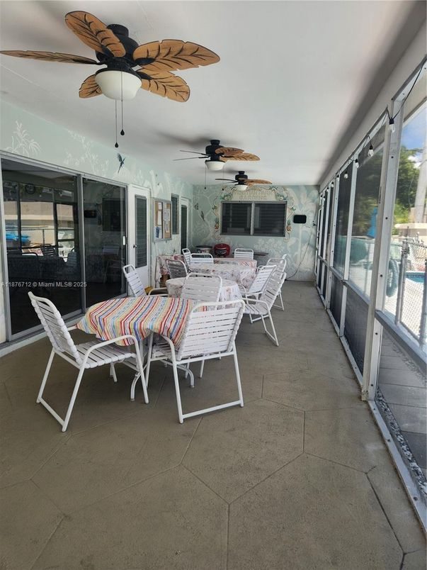 Dining room, Interior, Sun Room