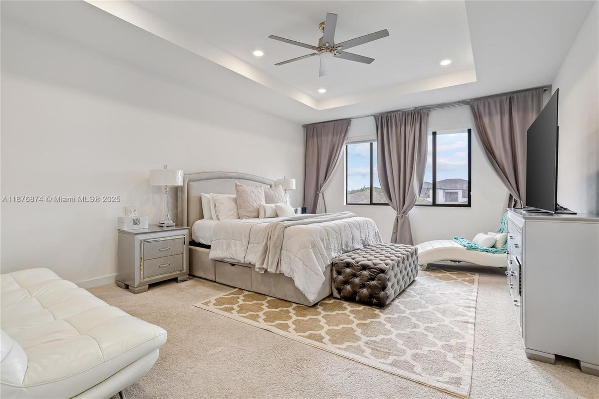Bedroom, Interior, Recessed Lighting