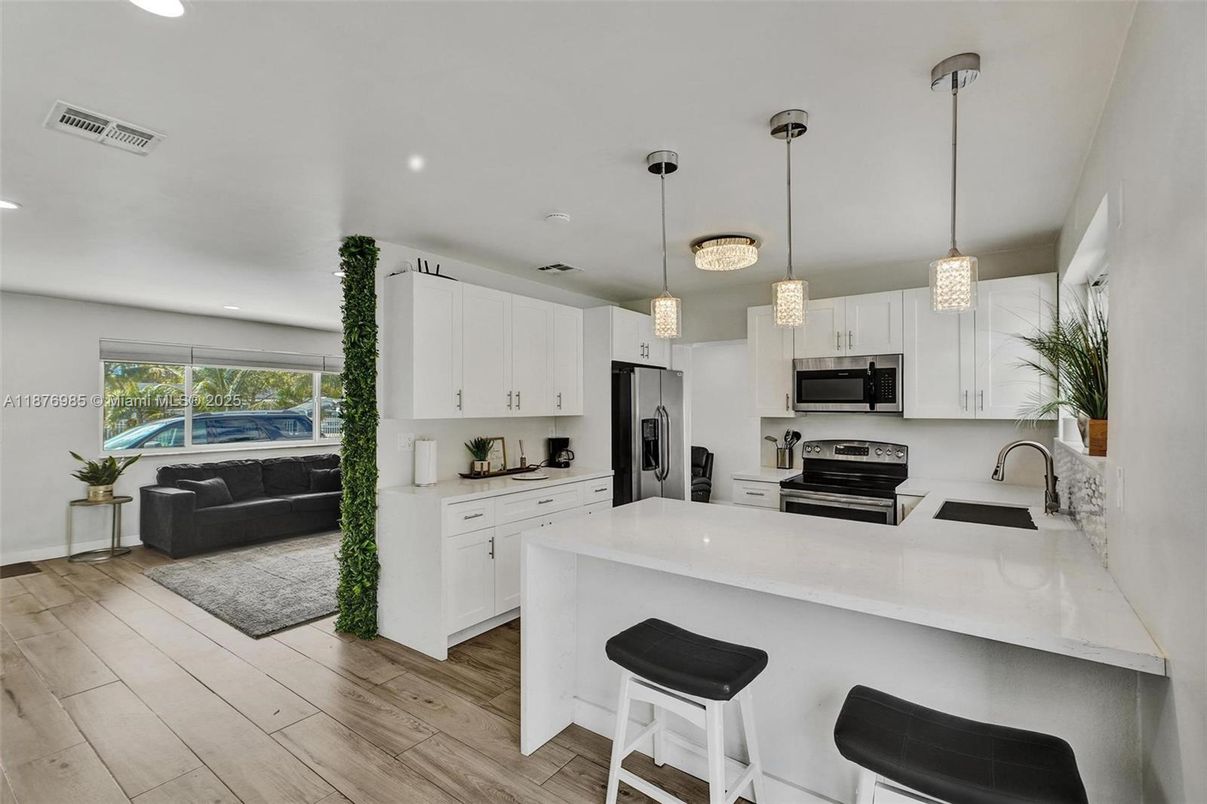 Interior, Kitchen, Pendant Lights, Recessed Lighting, Wood Texture Flooring