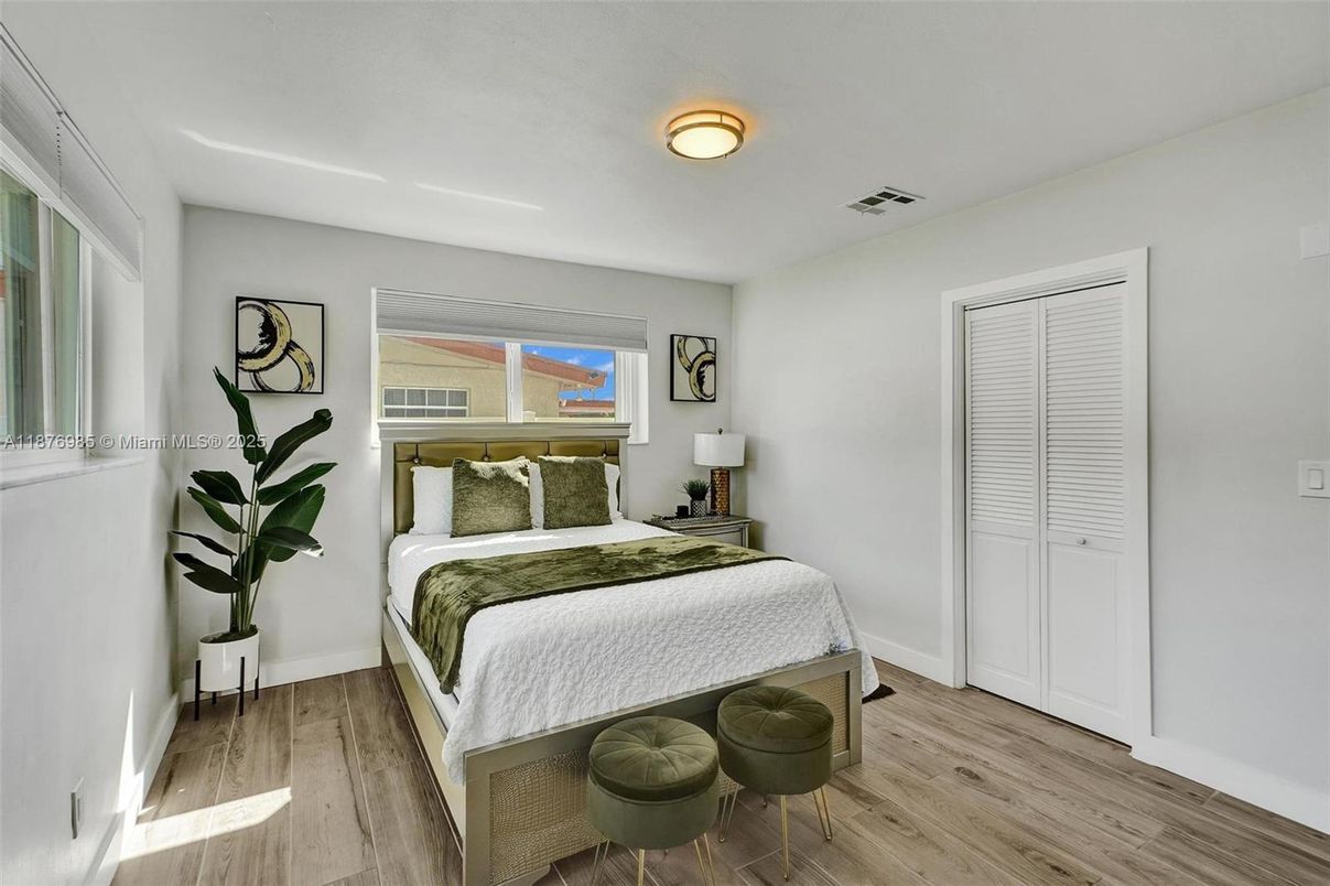 Bedroom, Interior, Wood Texture Flooring