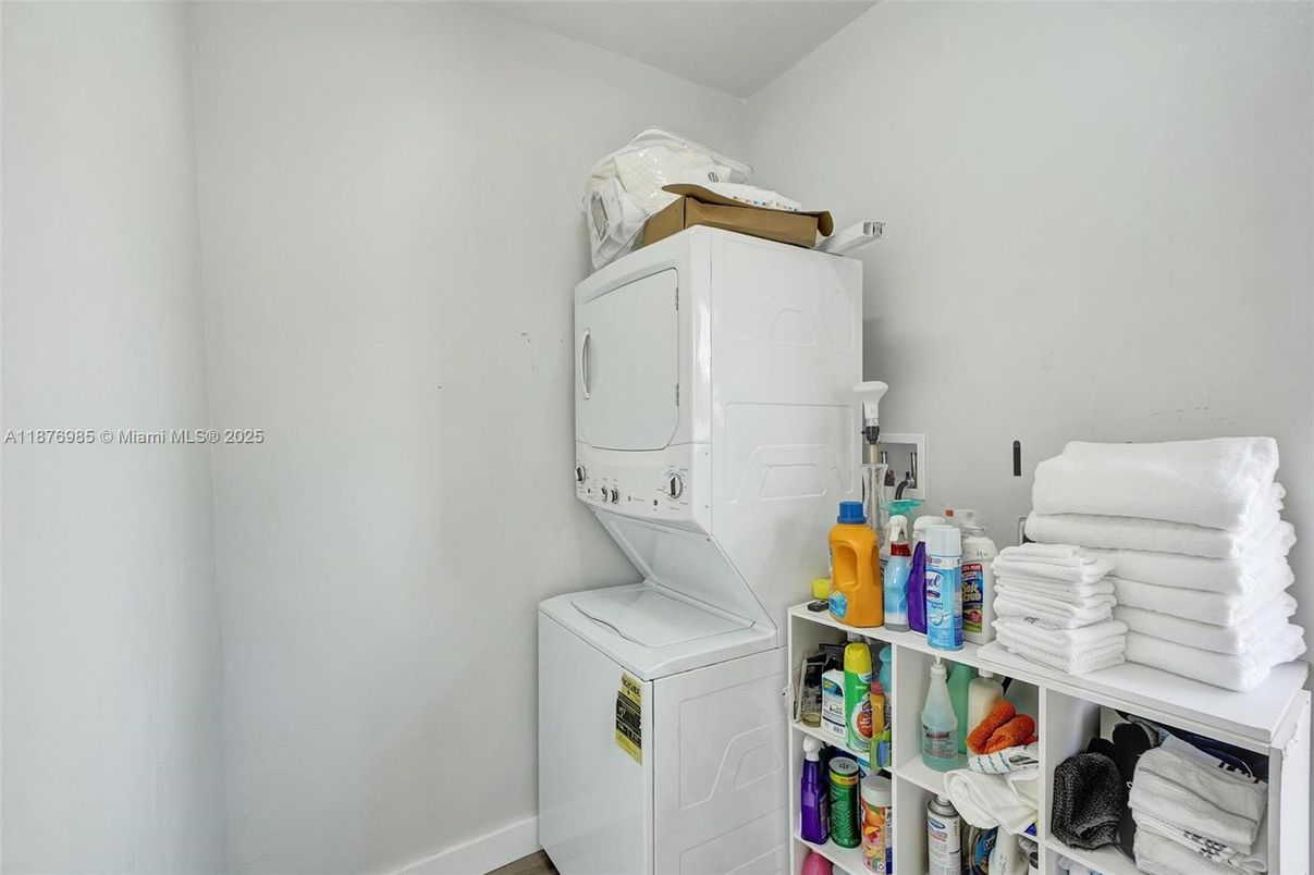 Interior, Utility Closets, Washer