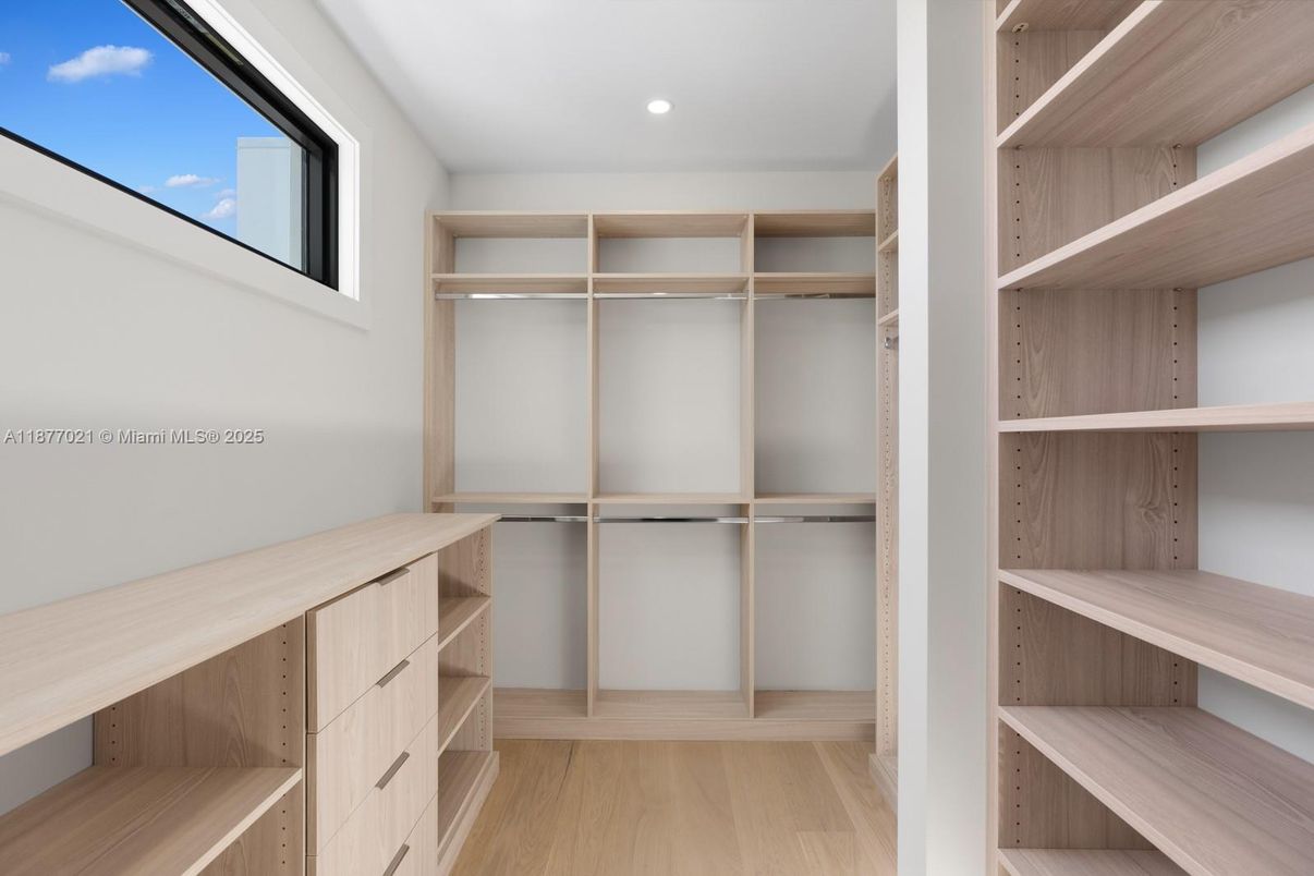 Interior, Recessed Lighting, Walk-in Closets, Wood Texture Flooring