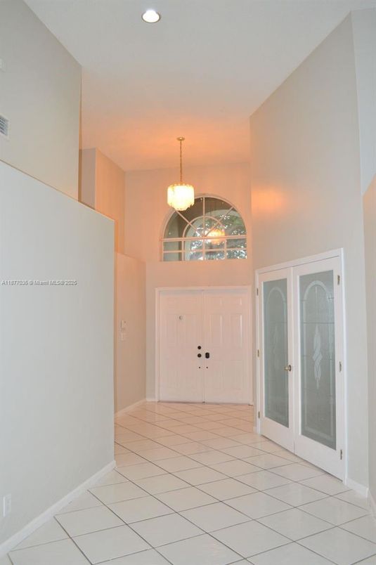 Chandelier, Interior, Recessed Lighting