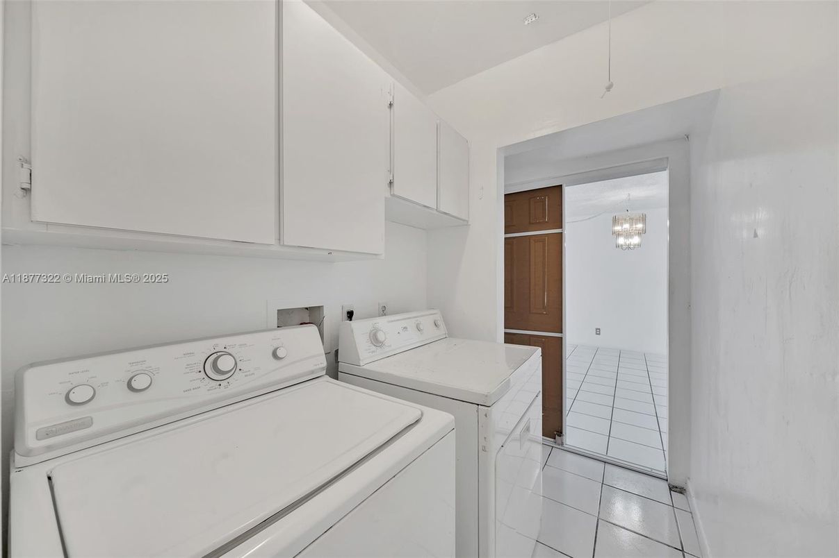 Chandelier, Interior, Washer