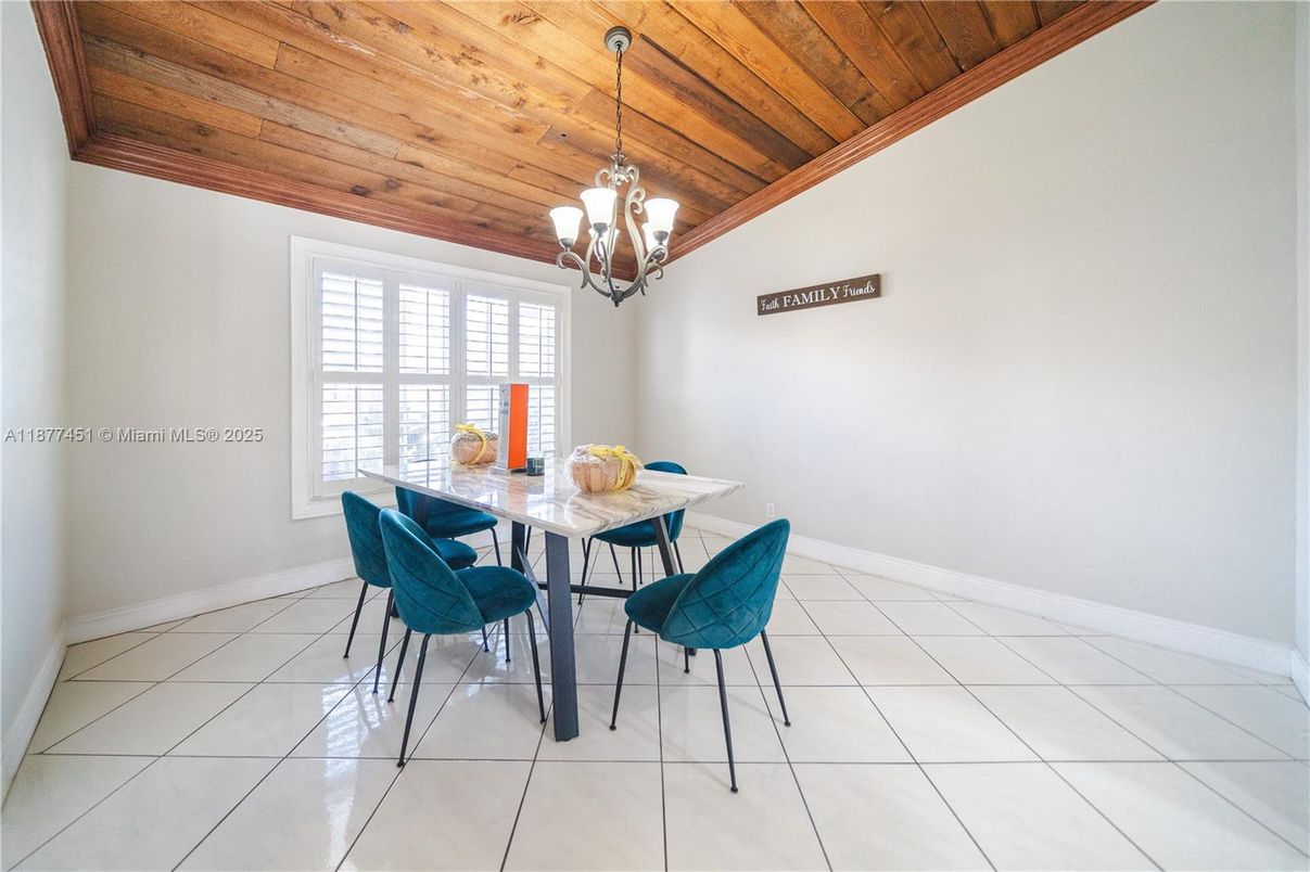 Chandelier, Dining room, Interior, Wooden Ceilings