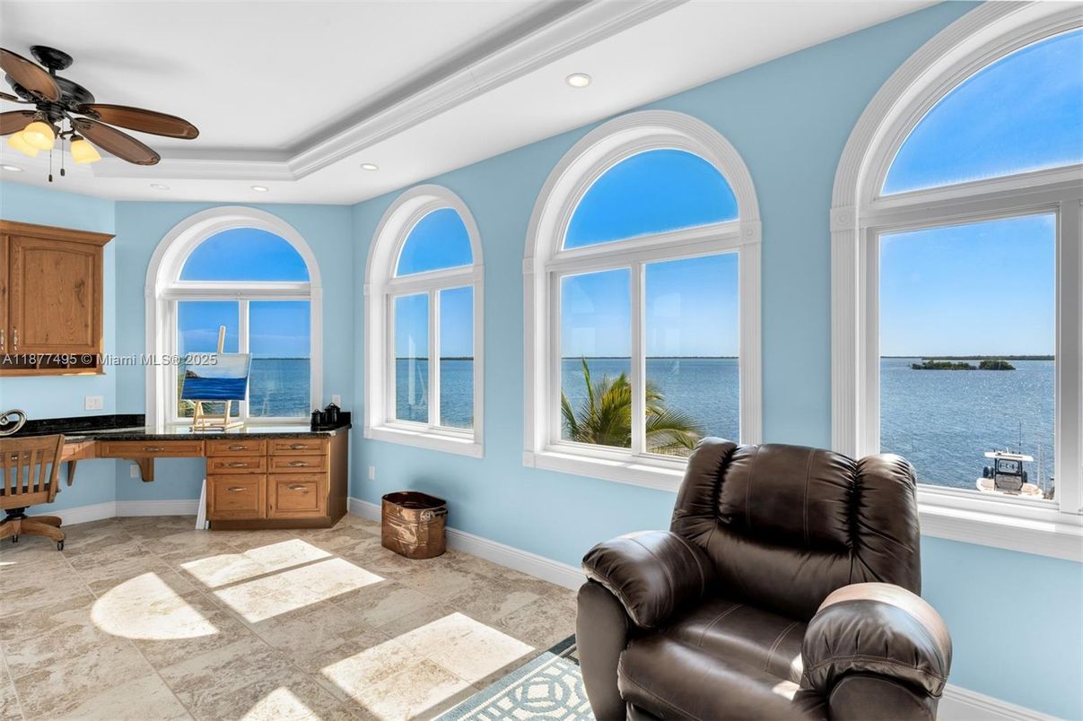 Interior, Recessed Lighting, Water