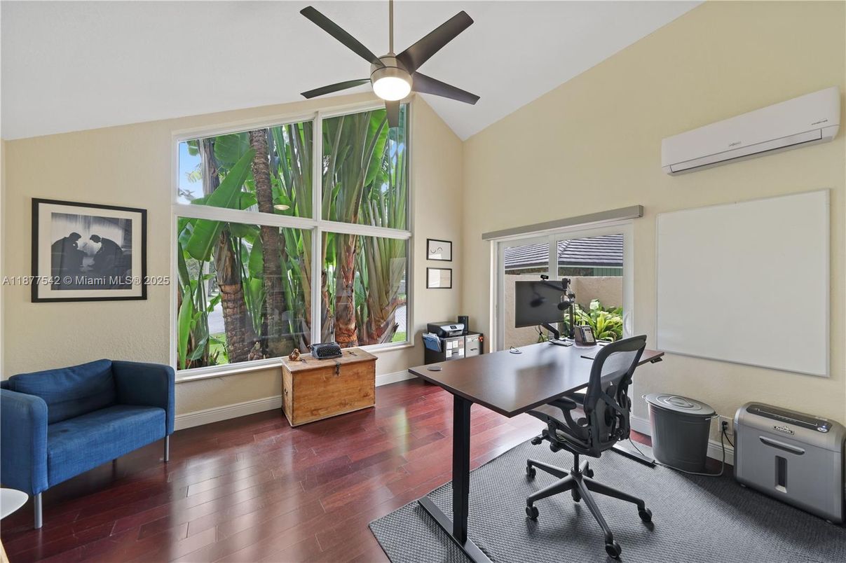 Home Office, Interior, Wood Texture Flooring