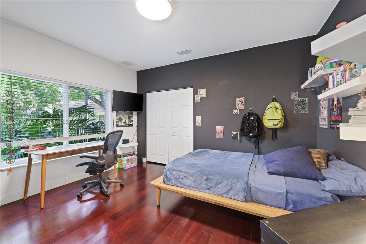Bedroom, Home Office, Interior, Wood Texture Flooring