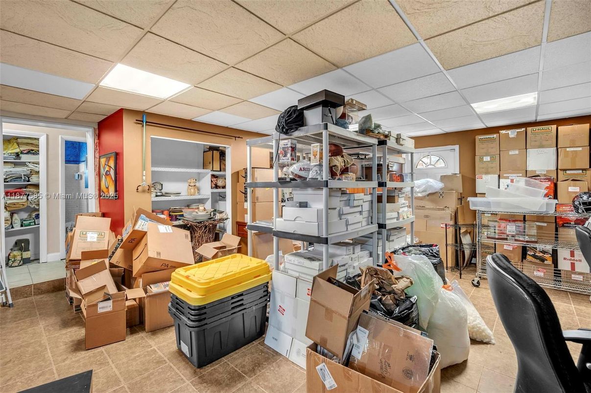 Interior, Recessed Lighting