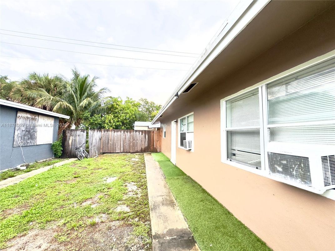 Backyard, Exterior