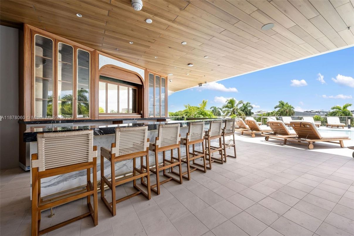 Exterior, Outdoor Kitchen