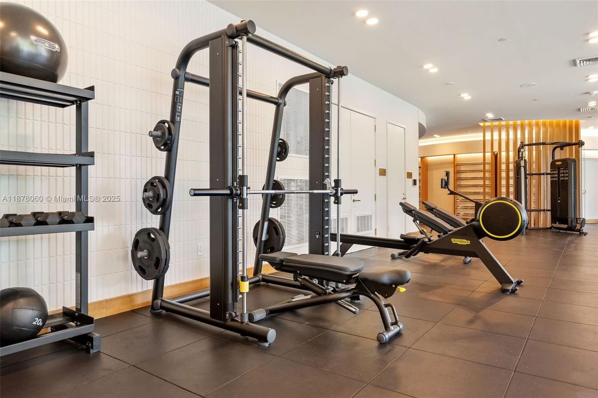 Fitness Equipment, Interior, Recessed Lighting