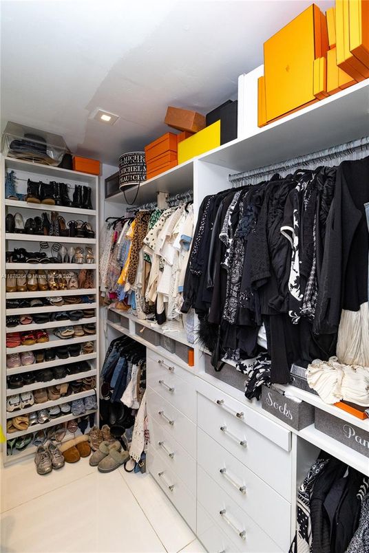 Interior, Recessed Lighting, Walk-in Closets