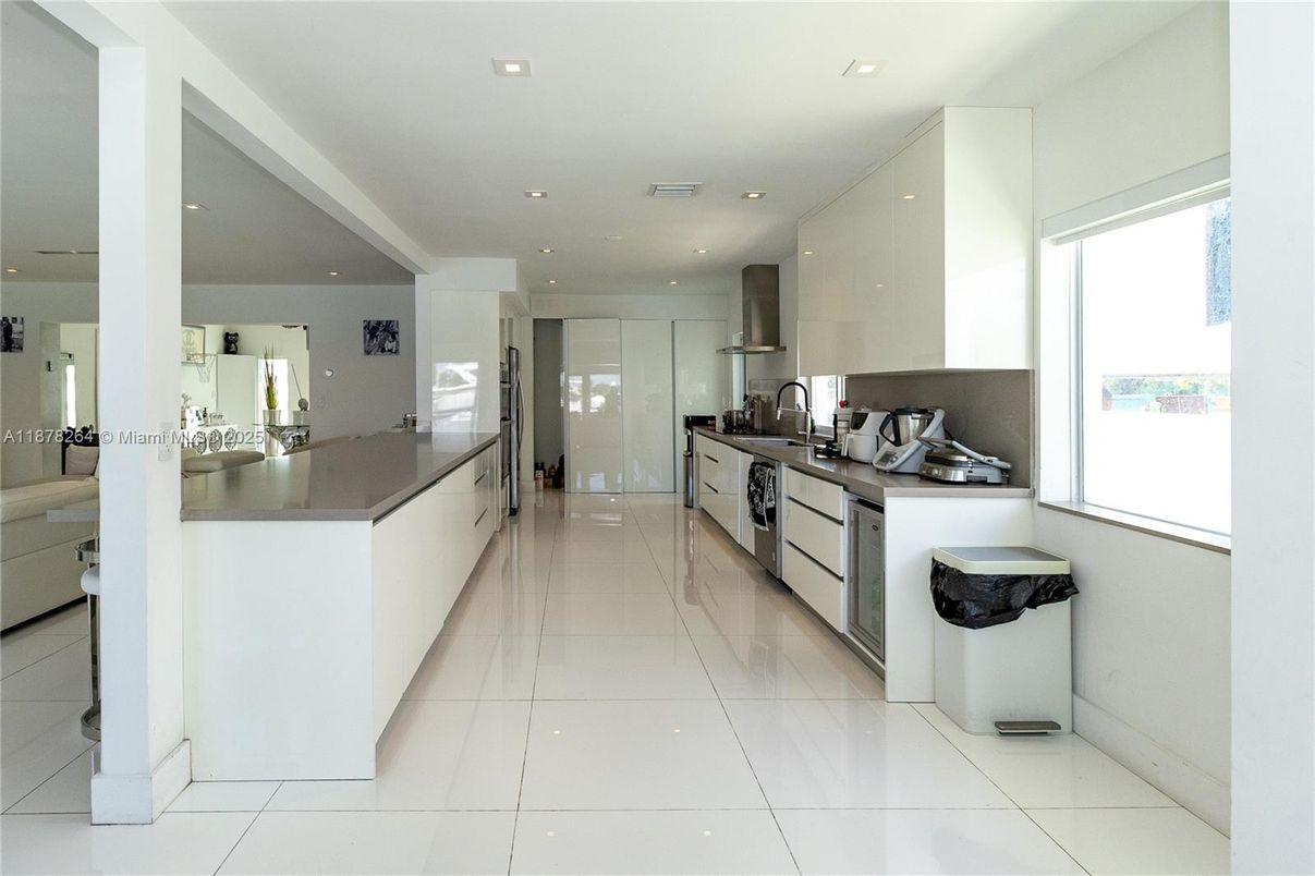 Interior, Kitchen, Recessed Lighting