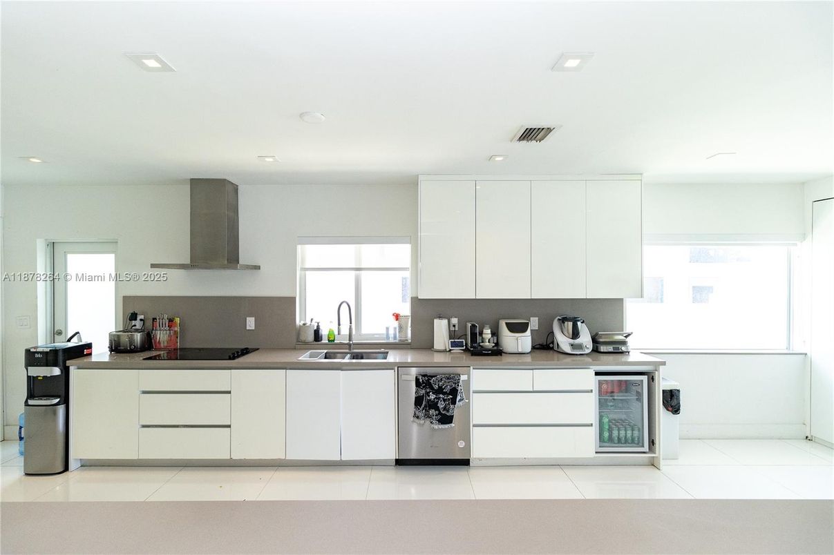 Interior, Kitchen, Recessed Lighting