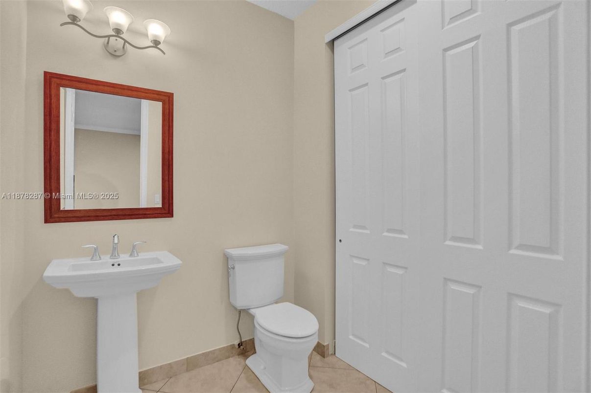 Bathroom, Interior