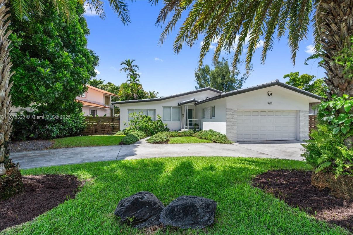 Attached, Backyard, Exterior, Facade, Ranch