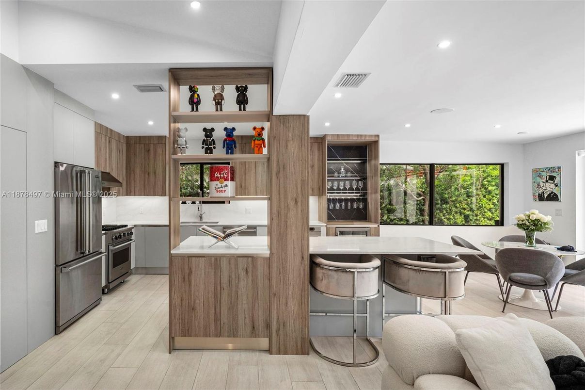 Dining room, Interior, Kitchen, Recessed Lighting, Stainless Steel Appliances, Wood Texture Flooring